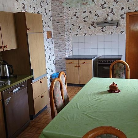 Ferienwohnung Linde - Marburg Biedenkopf mit 5 Zimmer und Balkon Frechenhausen Exterior foto