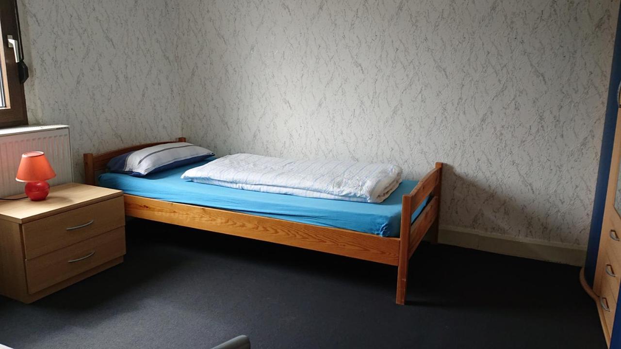Ferienwohnung Linde - Marburg Biedenkopf mit 5 Zimmer und Balkon Frechenhausen Exterior foto